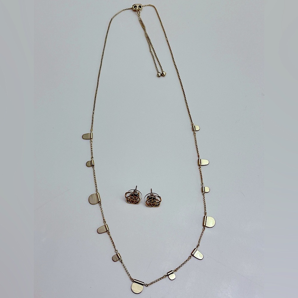 Kendra Scott gold necklace and earrings